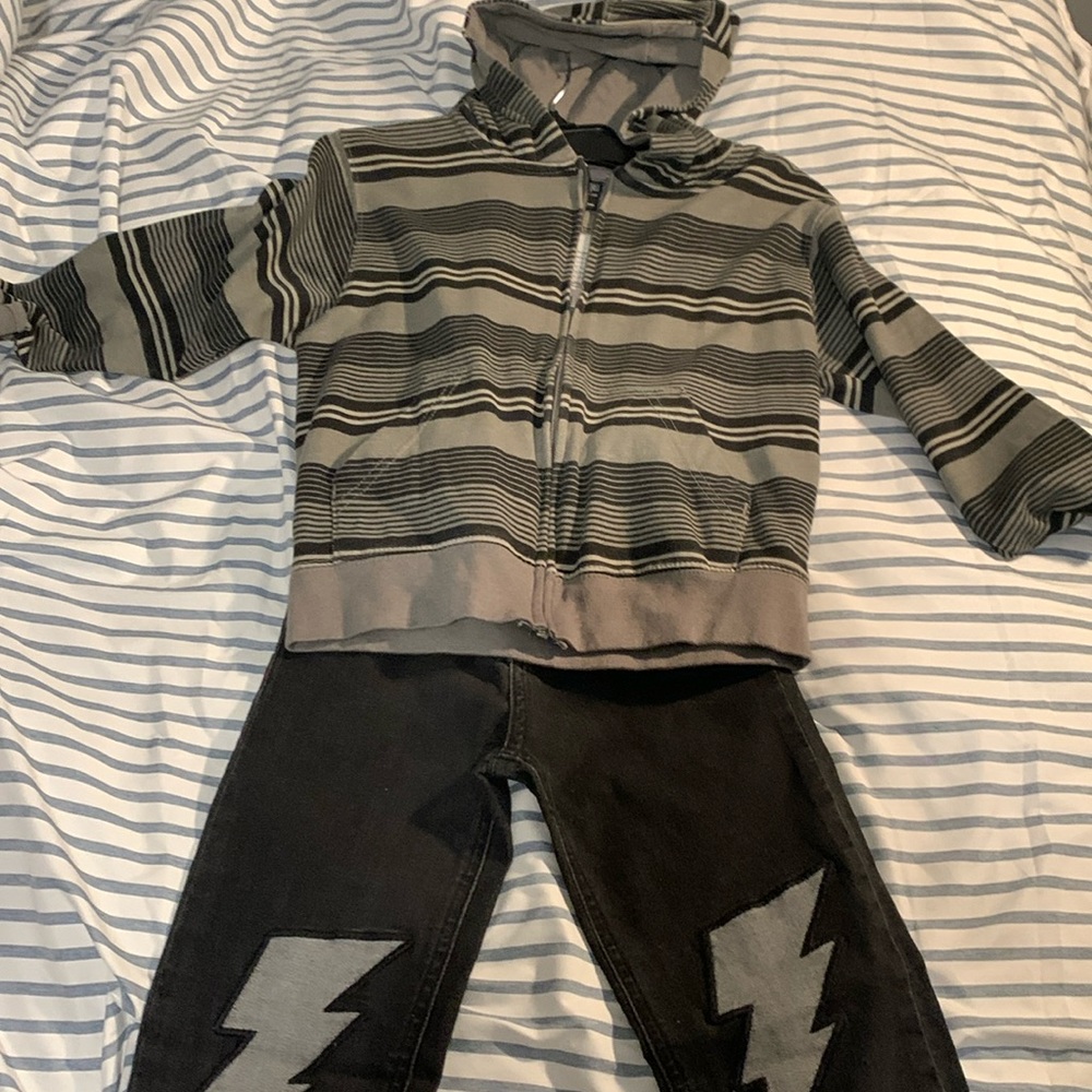 Boys outfit size 6